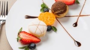 Macaron desserts on a table