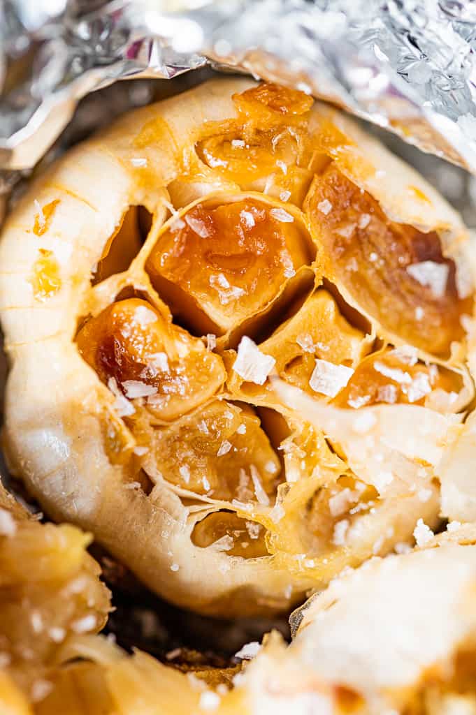 Roasted garlic with salt